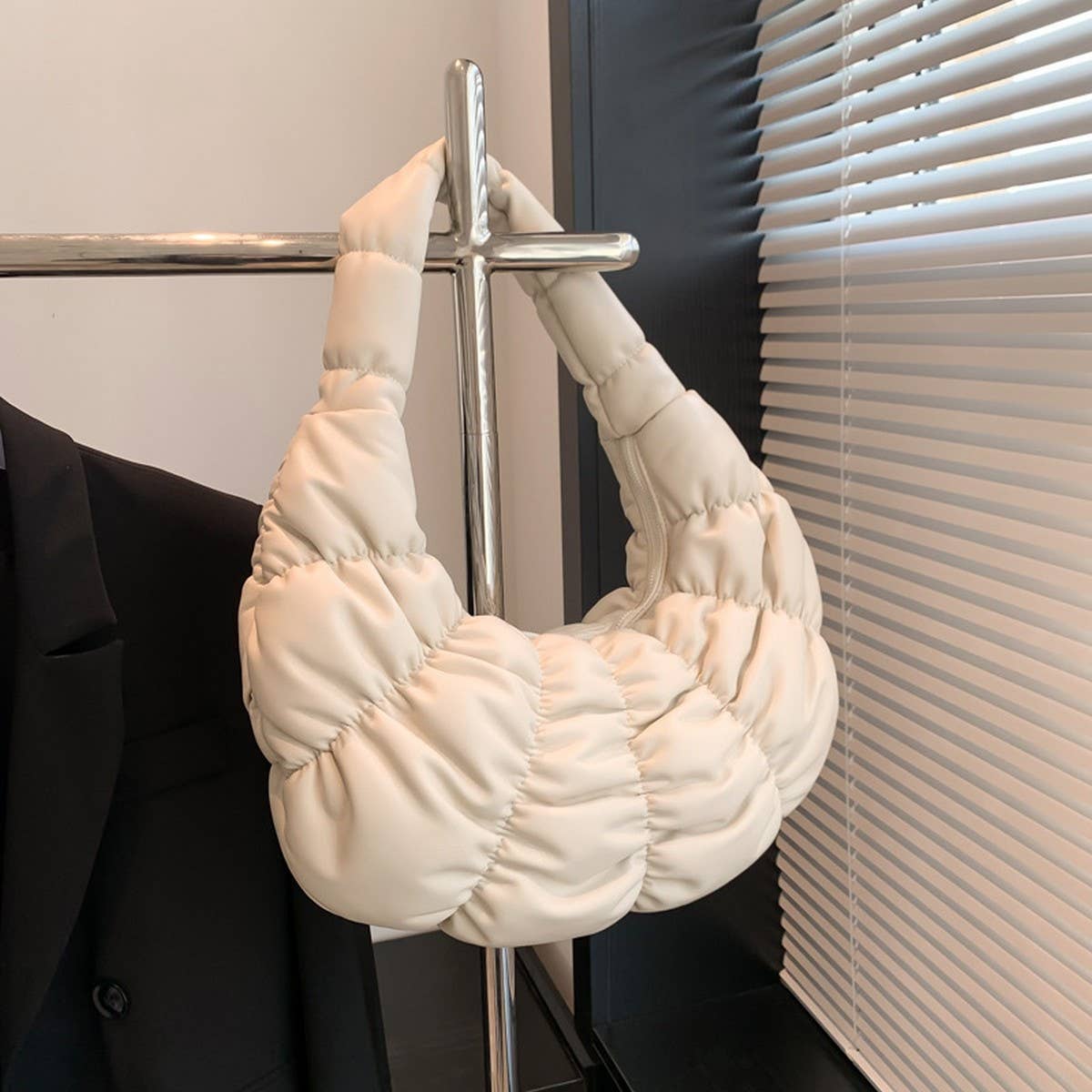 CROISSANT PU CLOUD BAG FRENCH HALF MOON HANDBAG_CUAB00475