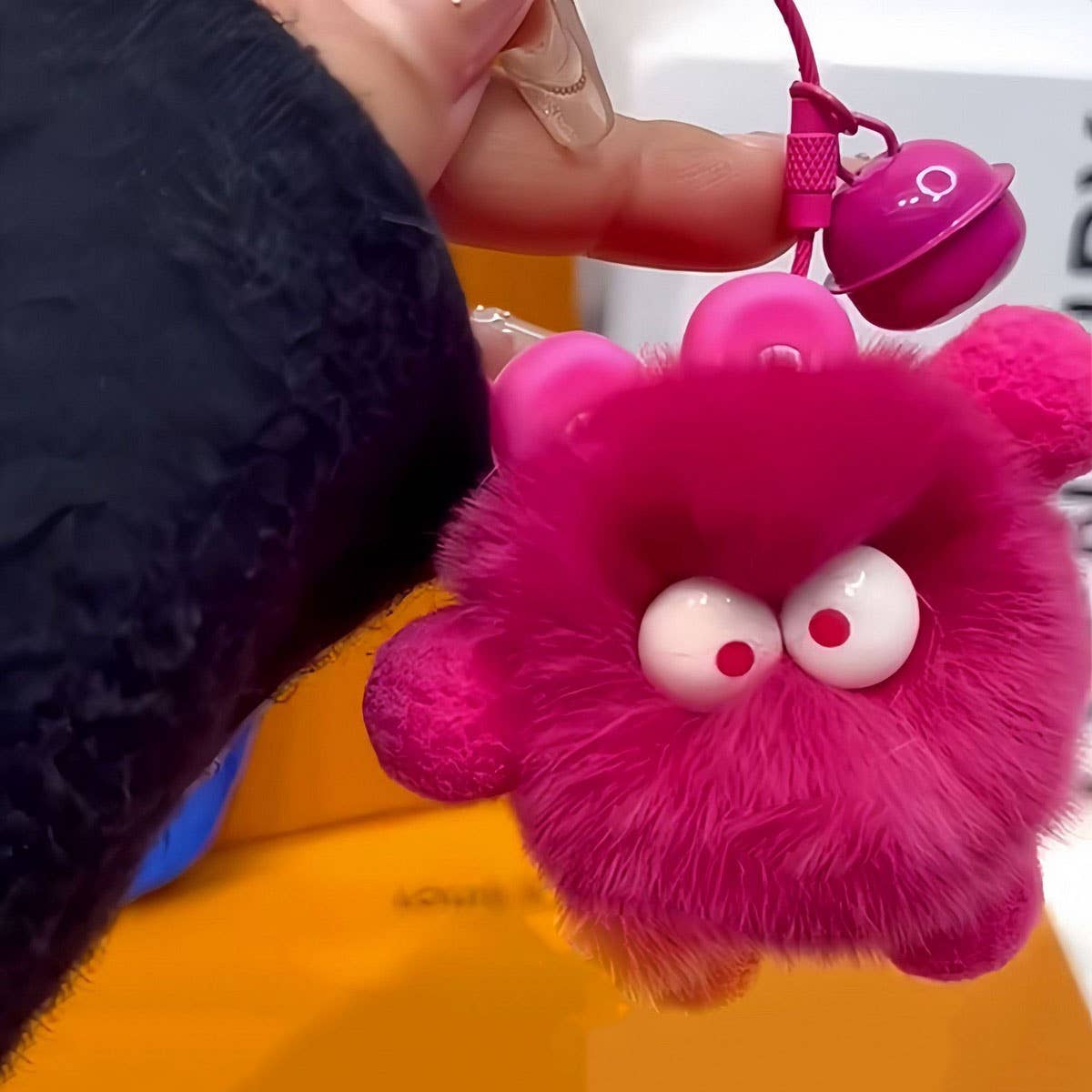 CUTE SMALL COAL BALL BAG PENDANT CAR KEYCHAIN_CWMM2516