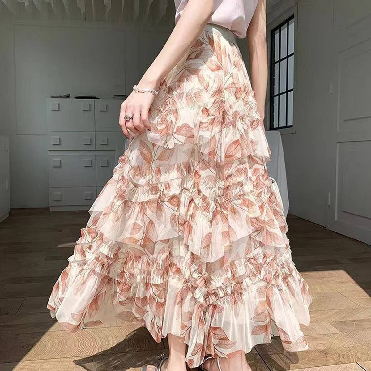 LAYERING TULLE SKIRTS WITH FLORAL PRINTS_CWBLS0400