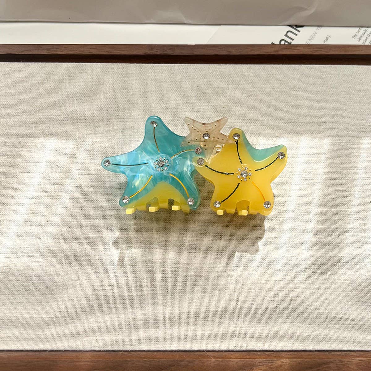 3D STARFISH ACETATE HAIR CLAW THICK HAIR BUN CLIP_CWAHA5970