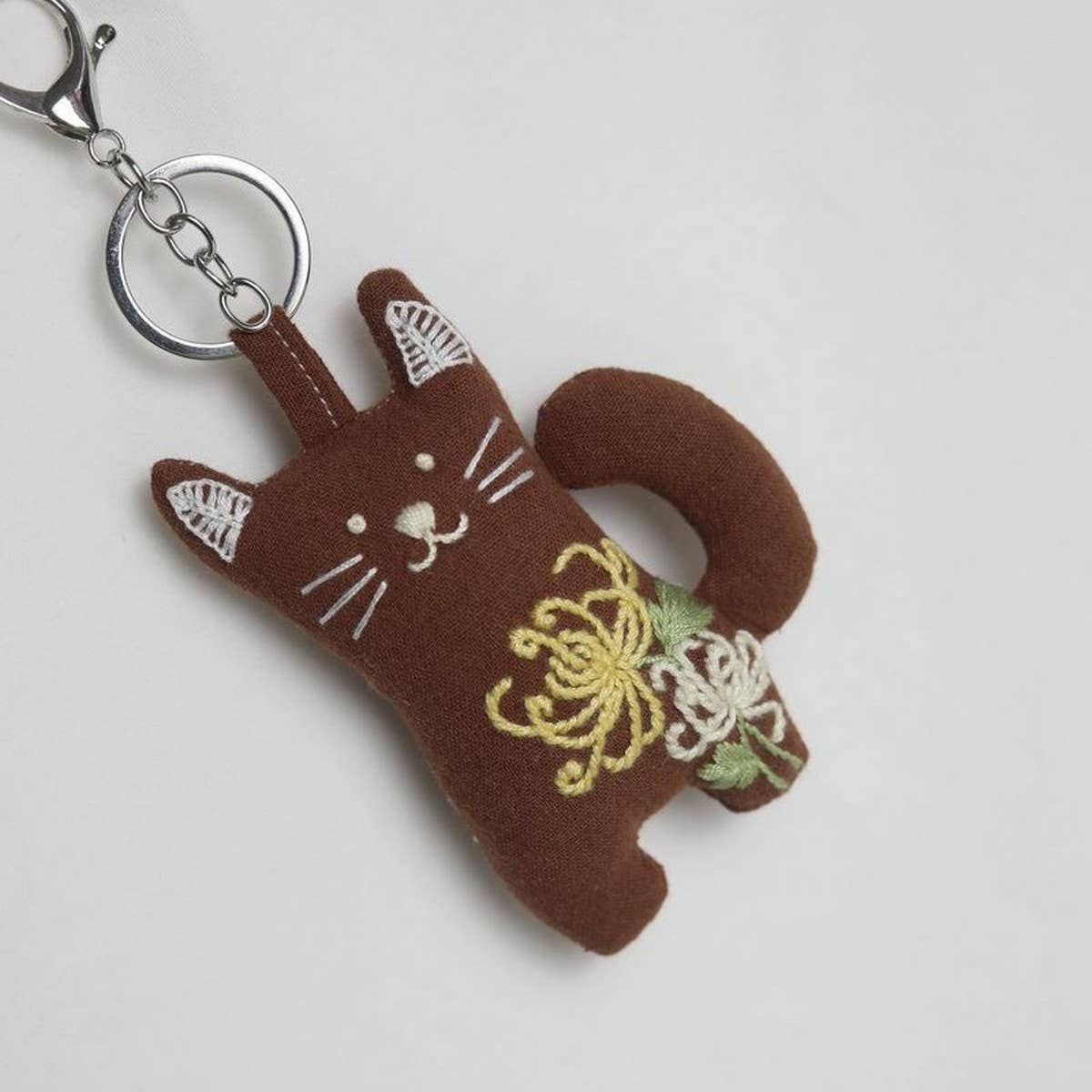 HAND EMBROIDERED HONEYSUCKLE CAT PLUSH CHARM_CWMM6008