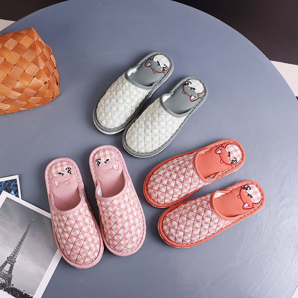 PLAID CARTOON CLOSED TOE HOME SLIPPERS_CWSHF0207