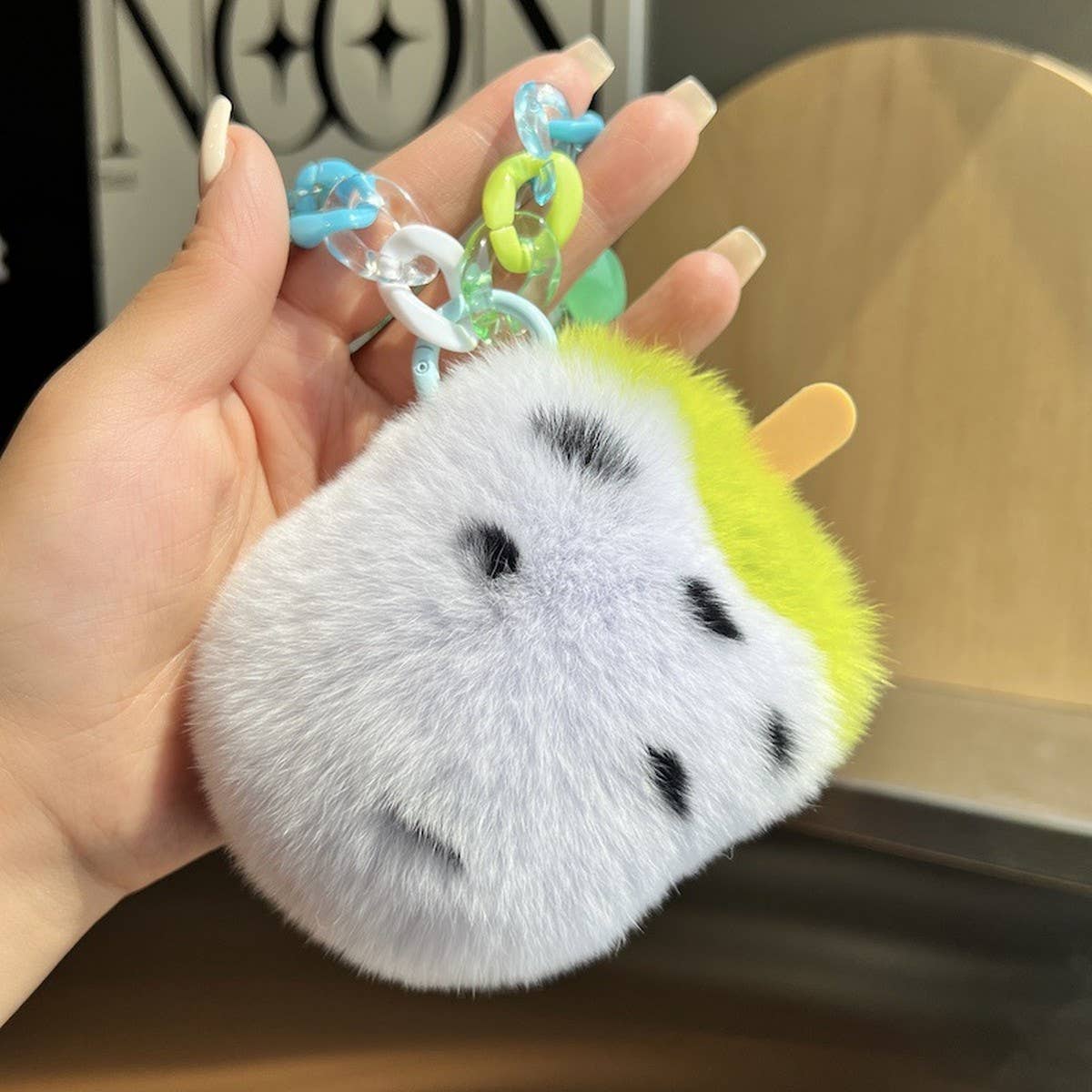 CUTE CREATIVE ICE CREAM CAR KEYCHAIN PENDANT_CWMM2582