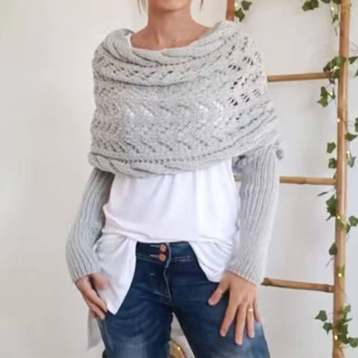 CABLE KNIT INFINITY SCARF WITH SLEEVES FOR FALL _CWASC1537