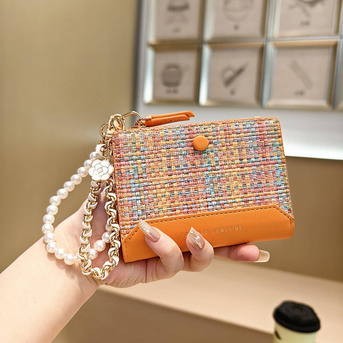 Textured Bow Pendant Bifold Wallet_Cwab06237