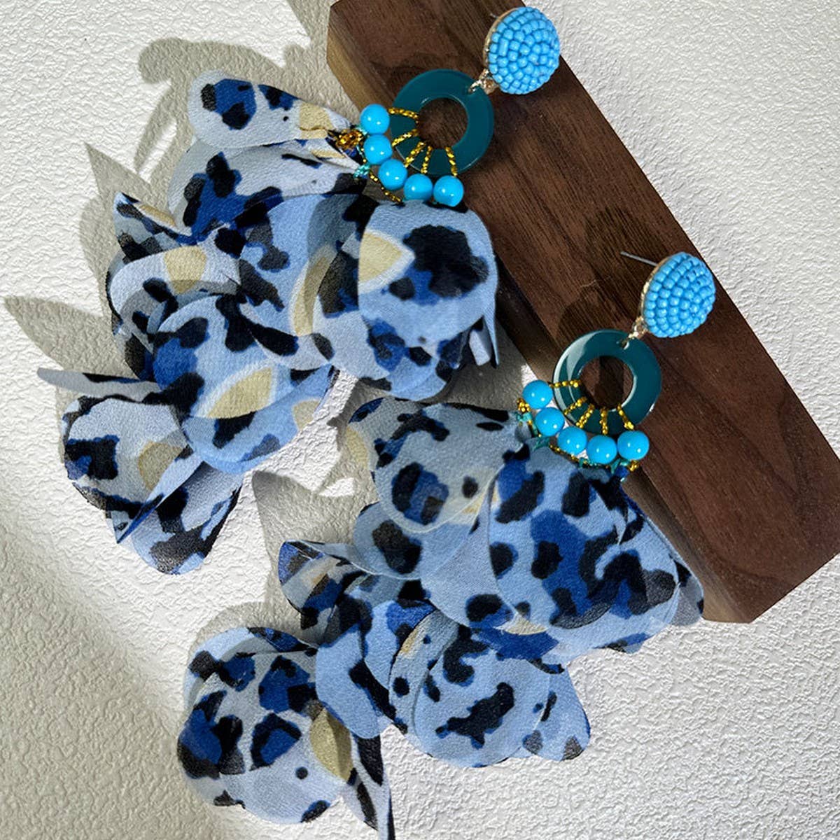 FABRIC FLOWER TASSEL EARRINGS WITH LEOPARD PRINT_CWMM6265