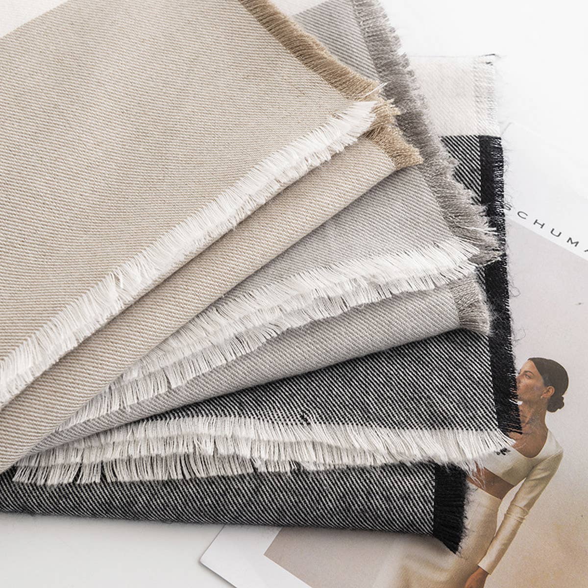 Fashionable Mid-Length Twill Scarf_Cwasc1010