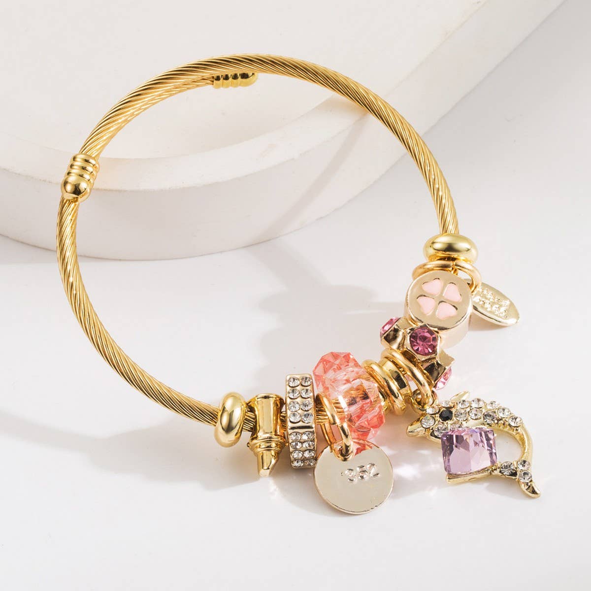 LUXURY BEADED BRACELET WITH DOLPHIN CHARM_CWMM8615