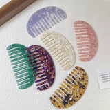 EXQUISITE PORTABLE WIDE TOOTH COMB_CWMM1079