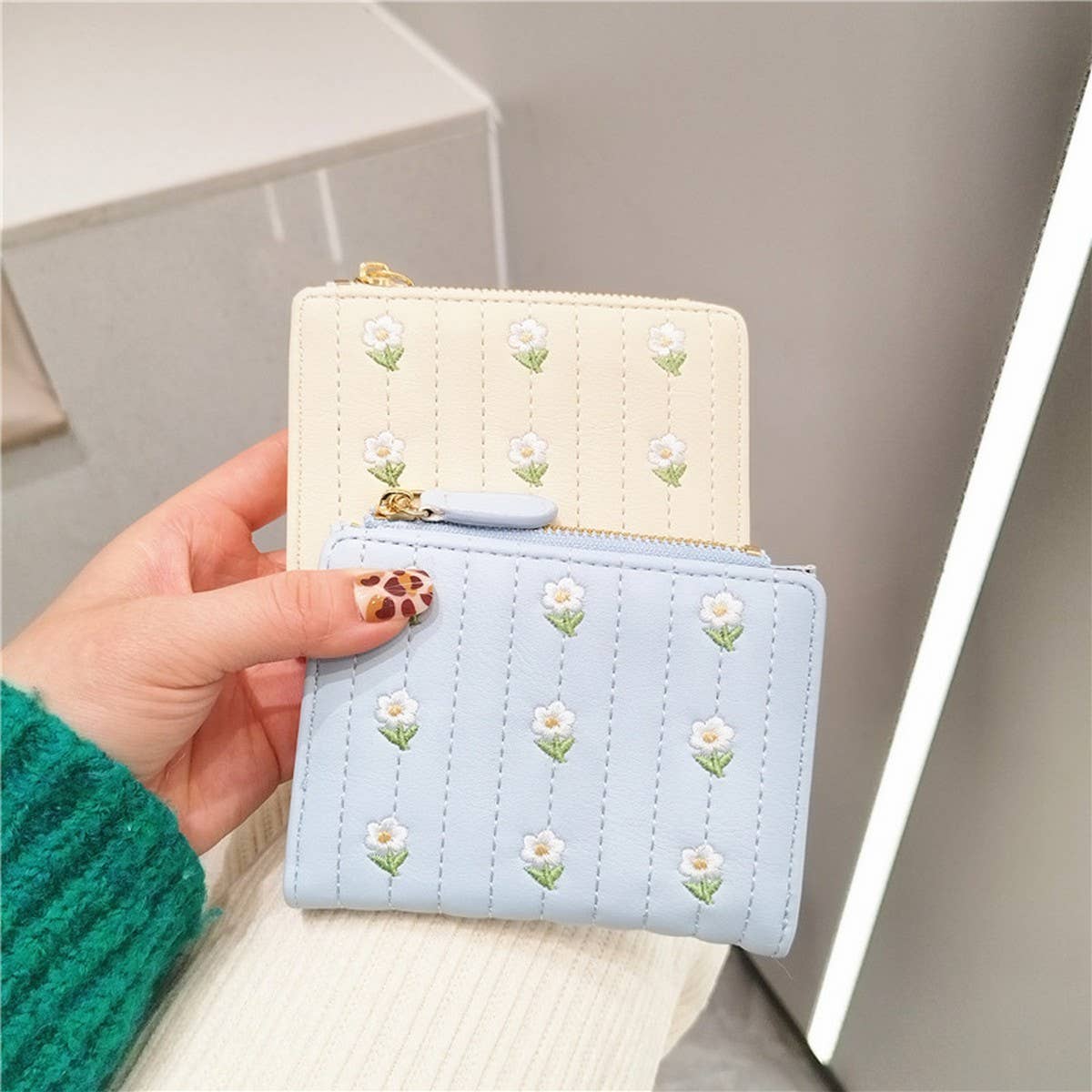 SWEET LADY FASHION CUTE EMBROIDERED LADIES WALLET_CWAB2570