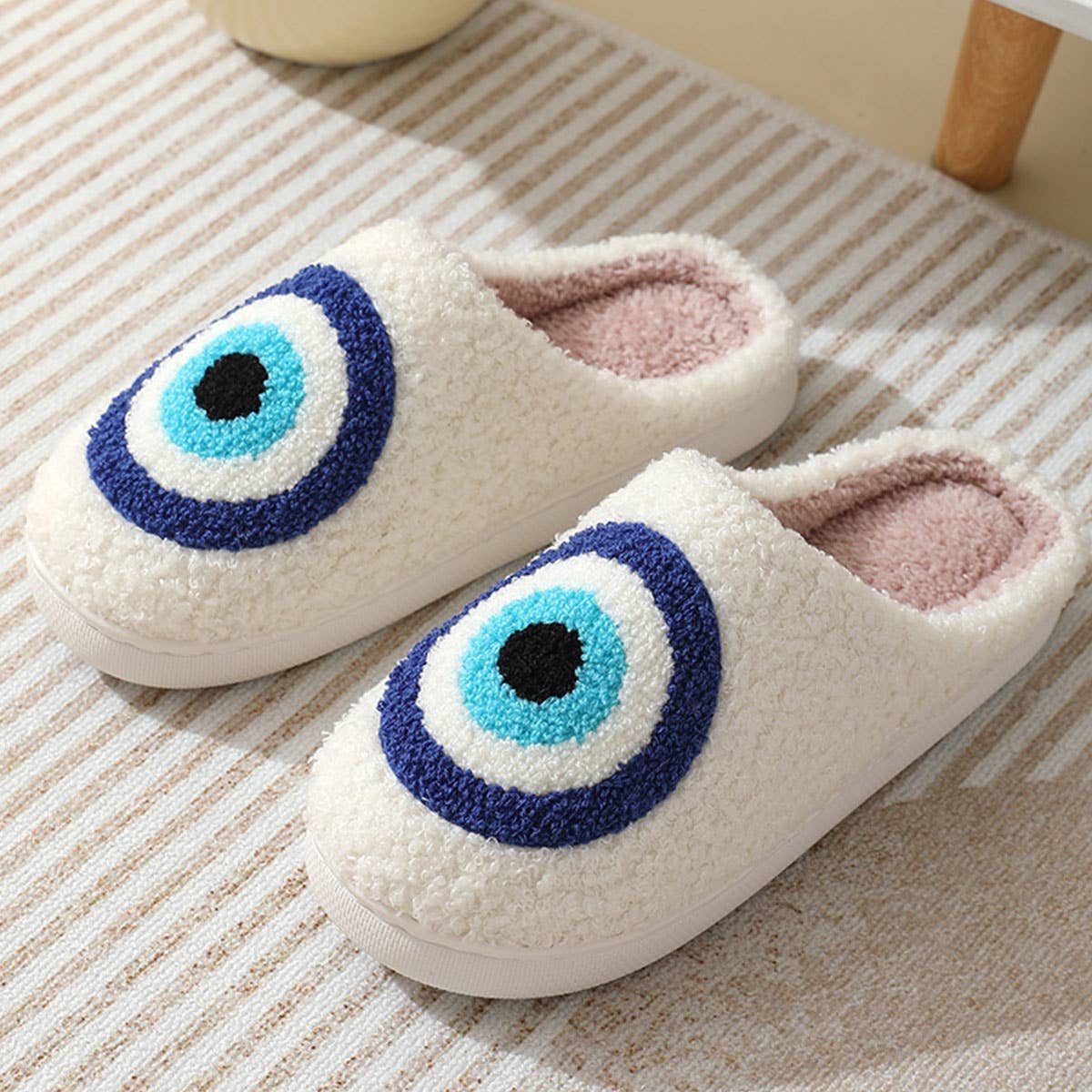 CUTE BLUE EYE INDOOR SLIPPERS FOR FALL WINTER_CWSHS0251