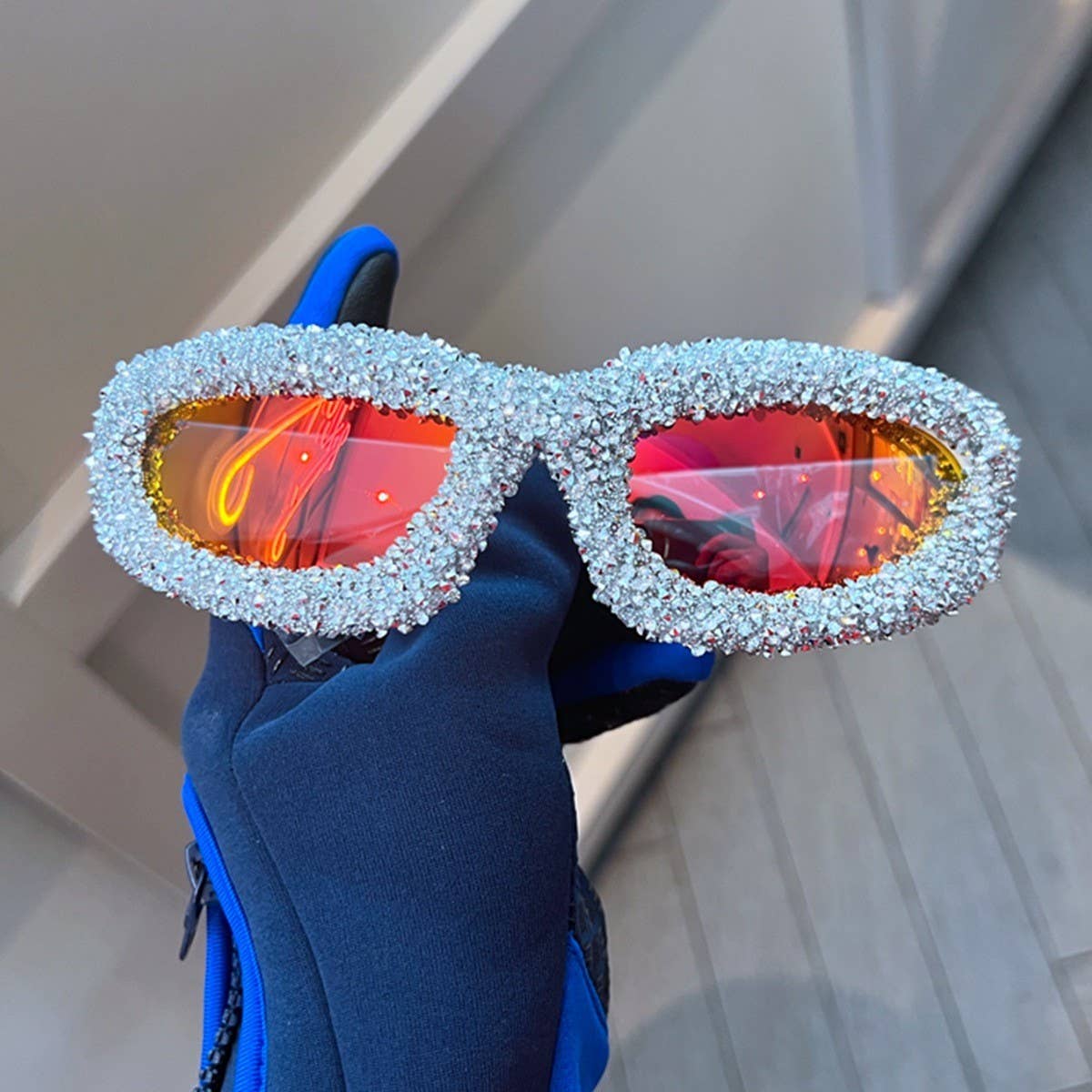 SPORTY CAT EYE DIAMOND SUNGLASSES_CWASG0803