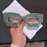 FASHIONABLE AND STYLISH DIAMOND STUDDED SUNGLASSES_CWASG0800