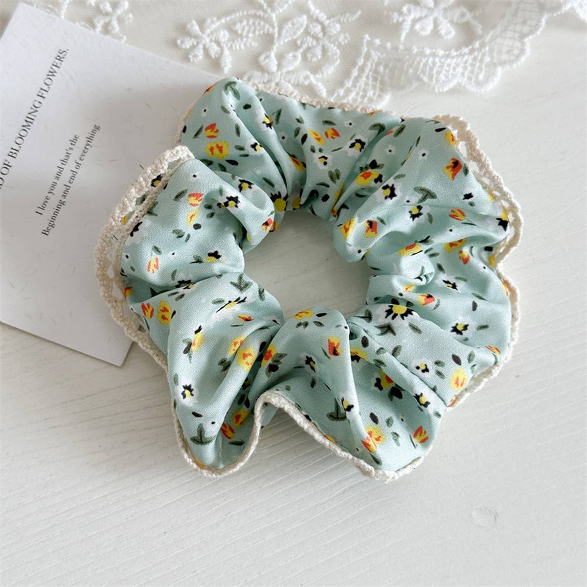 FLORAL LACE BORDER VERSATILE LARGE INTESTINE RING_CWAHA2430