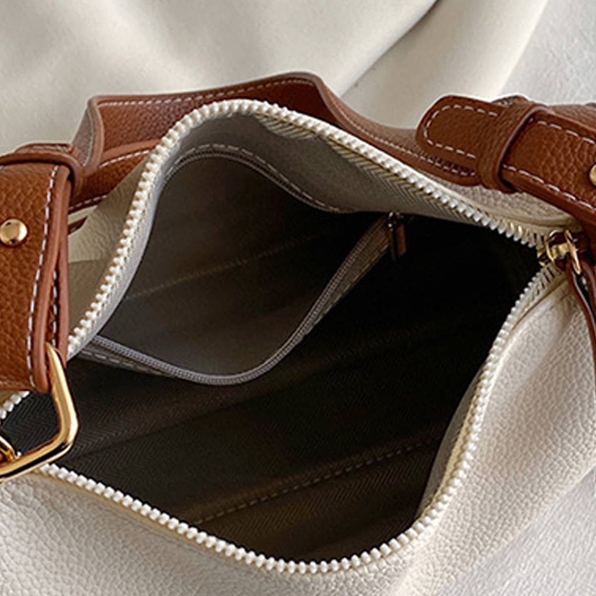 Women Contrast Armpit Shoulder Bag_Cwab1587