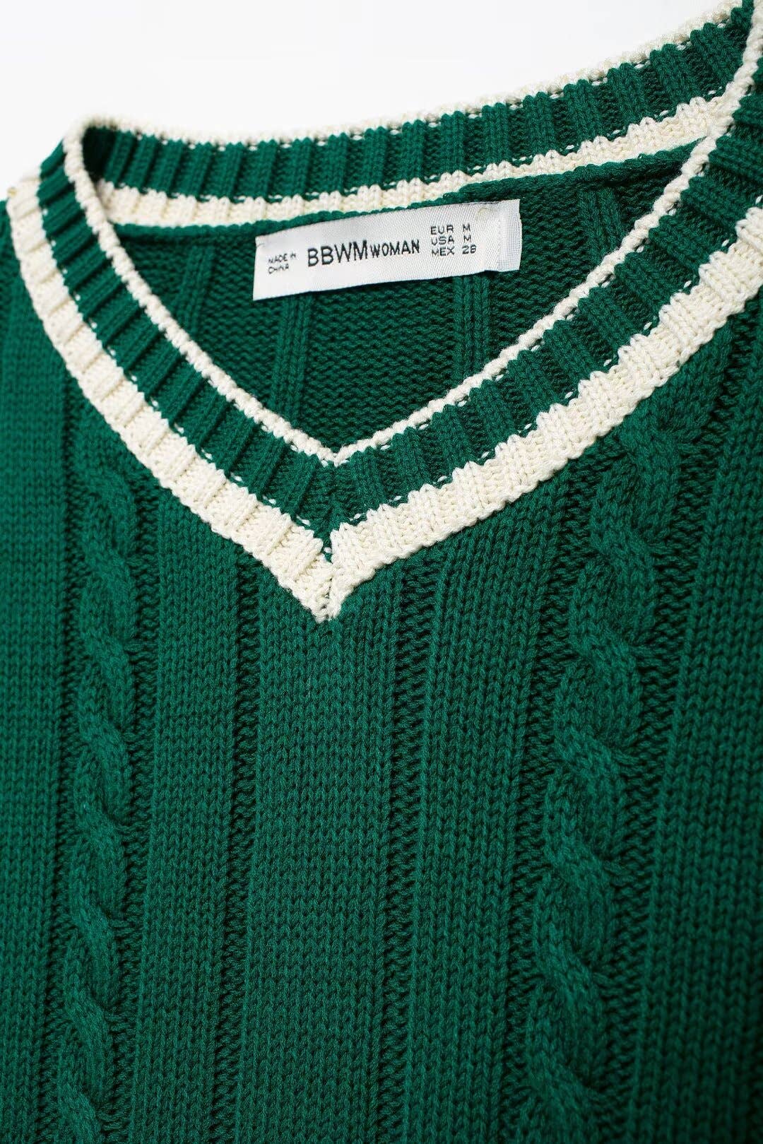 V-Neck Contrast Color Knitted Twist Sweater