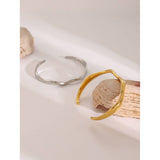 18K GOLD WAVY OPEN CUFF IN STAINLESS STEEL_CWAJE4647