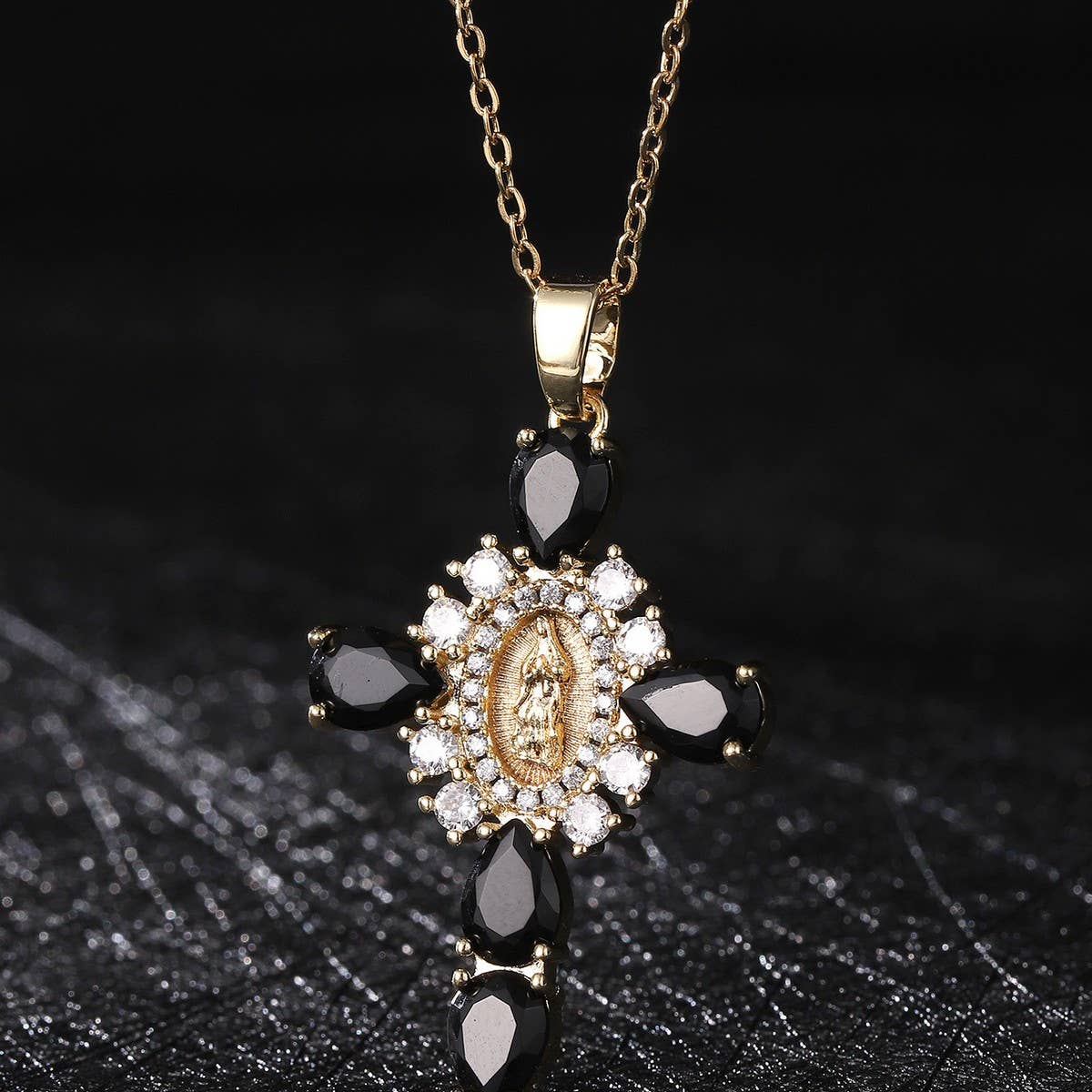 Zirconia Pendan Virgin Mary Cross Necklace_Cwmm5867