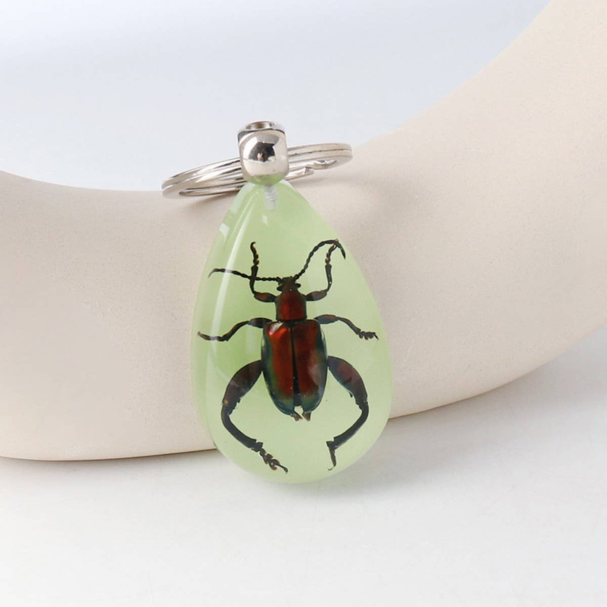 AMBER GLOW IN THE DARK INSECT KEYCHAIN PENDANT_CWMM3698