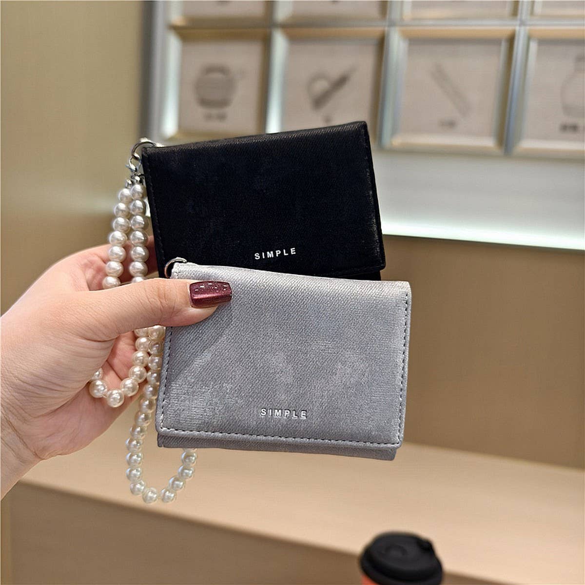 Velvet Pearl Letter Trifold Mini Wallet_Cwab06211