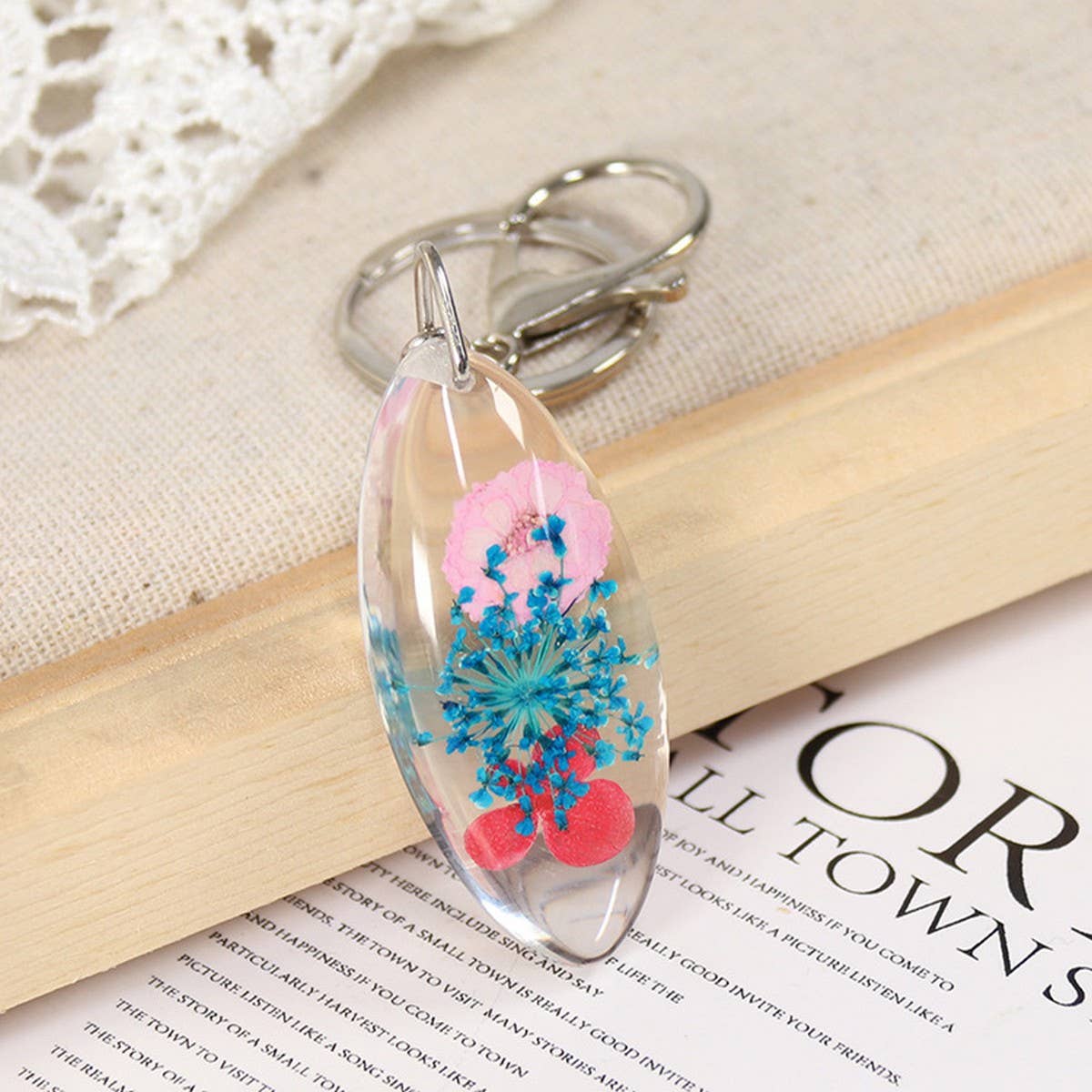 NEW DRIED FLOWER SPECIMEN CAR KEYCHAIN PENDANT_CWMM3713
