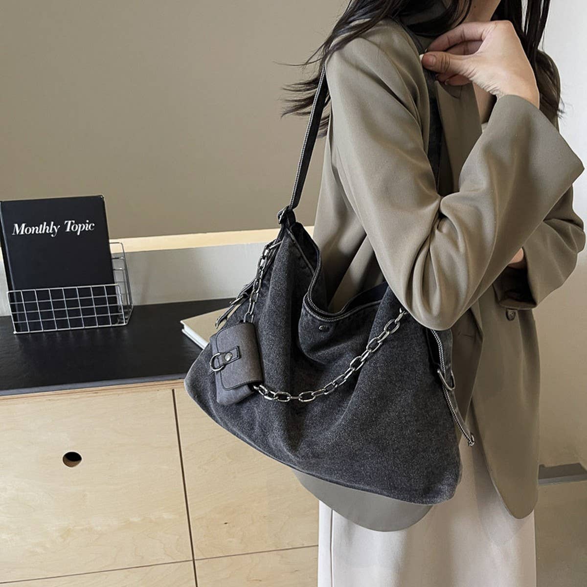 2024 NEW RETRO DENIM COMMUTER TOTE BAG_CWAB3265