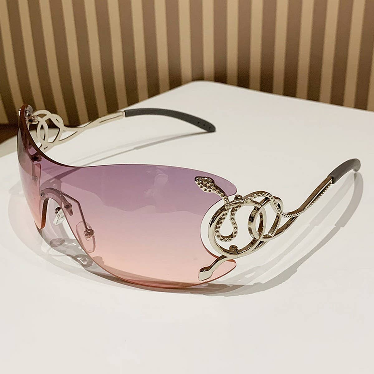 Y2K Style Cobra Integrated Large Frame Sunglasses_Cwasg0347