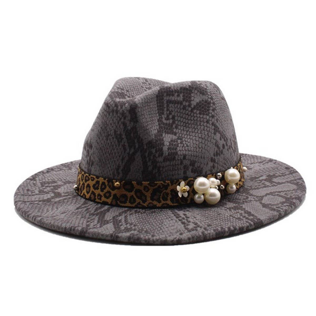 Wool Hat With Snake Pattern And Pearl Accessories_Cwah2594