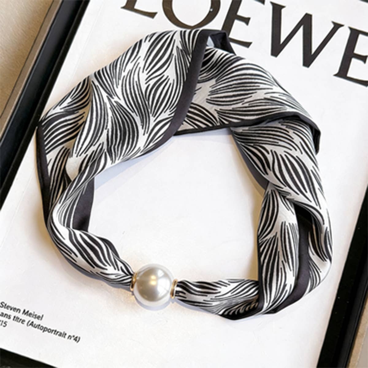 Pearl Magnetic Skinny Silk Neck Scarf_Cwasc03938