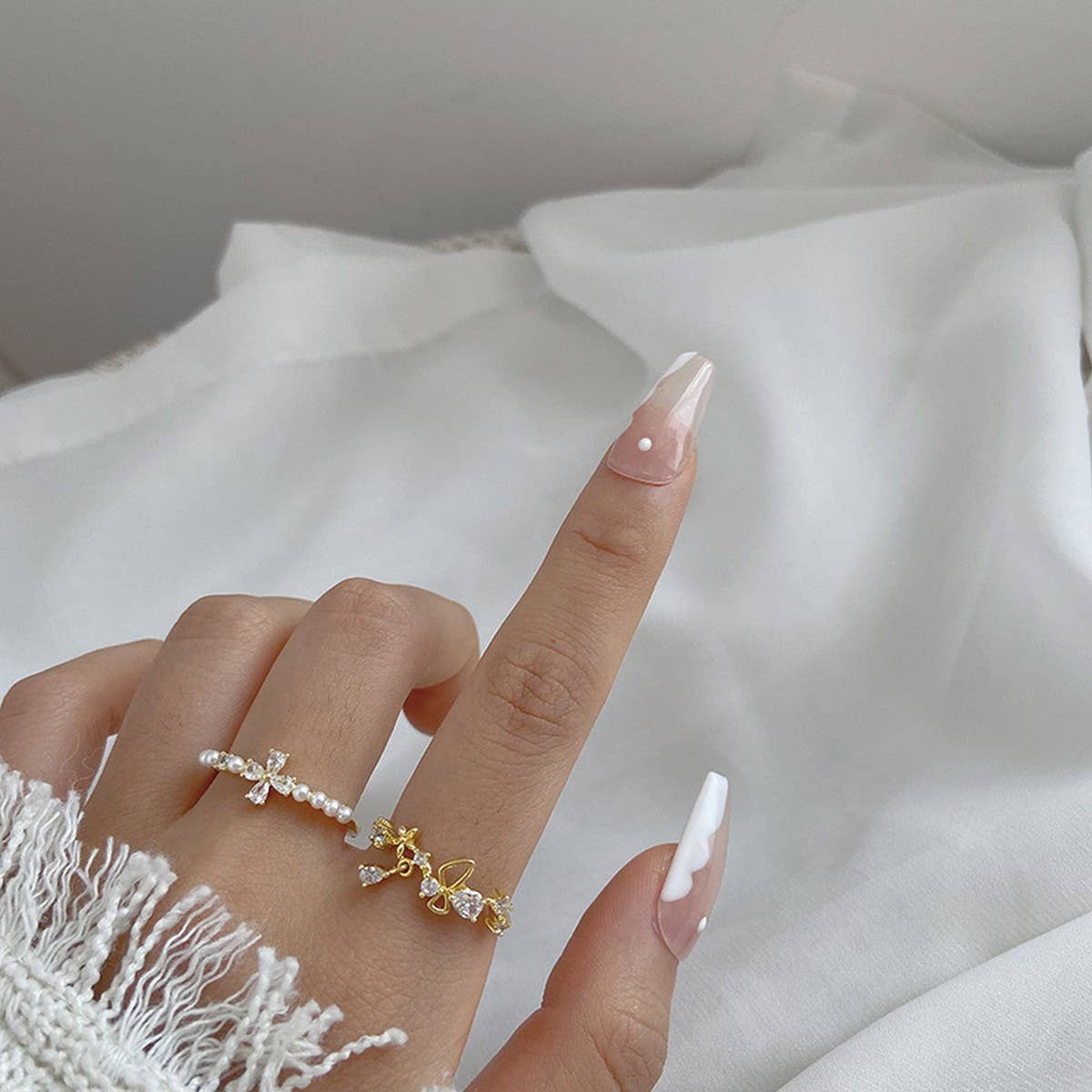 FASHIONABLE AND ELEGANT RHINESTONE CROSS RING_CWAJE3107