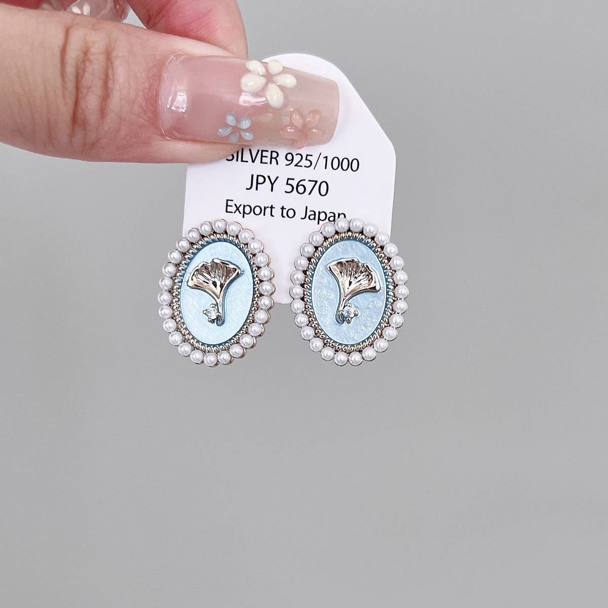 OIL PAINTING BLUE GINKGO LEAF EARRINGS_CWAJE2041