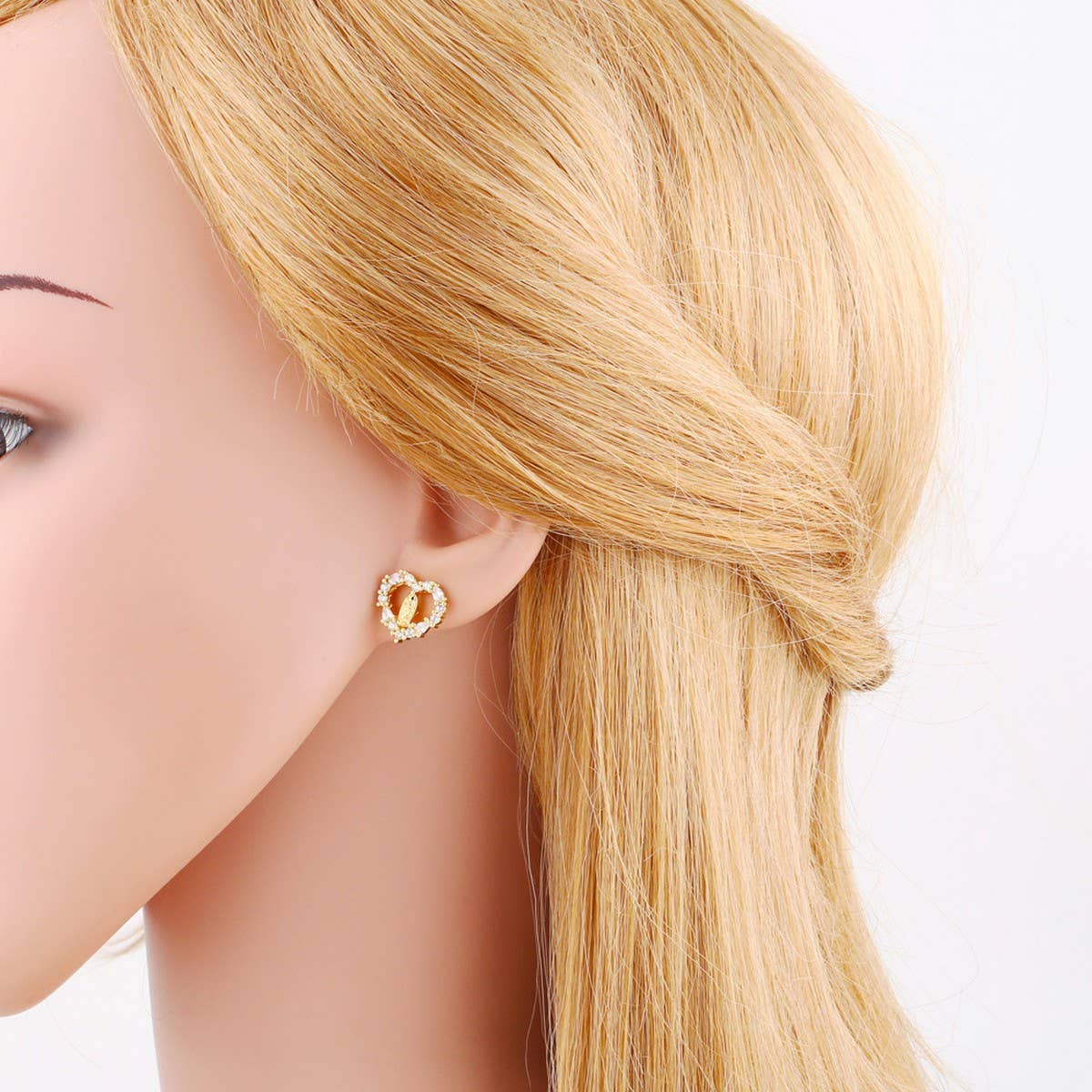 RETRO VIRGIN MARY EARRINGS_CWAJE0975