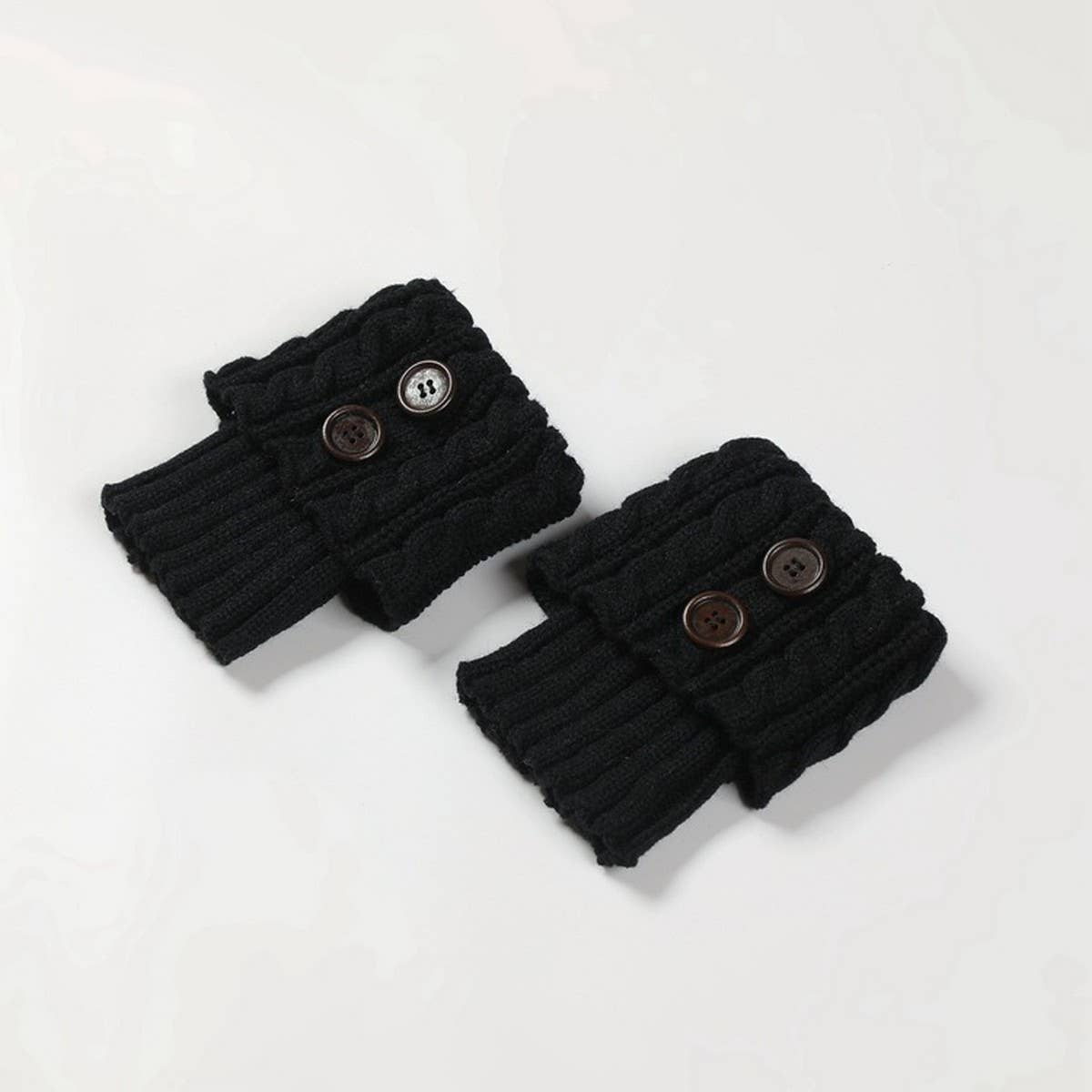 NEW COLOR MATCHING TWIST BUTTON WIDENED SOCKS_CWMS0759