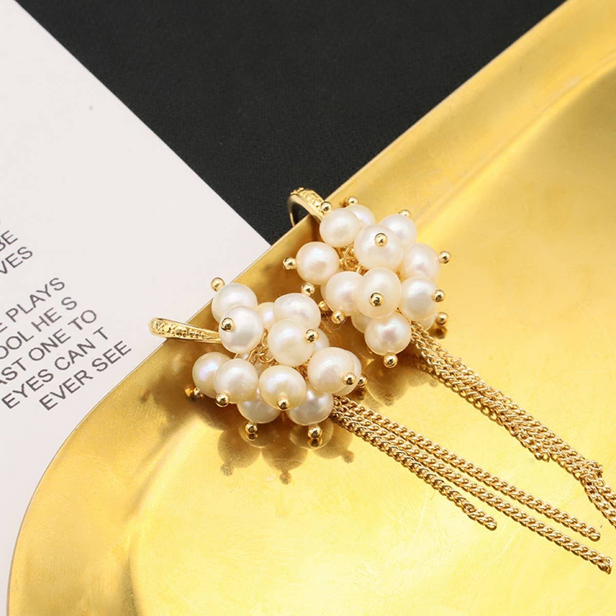 NEW HIGH END RETRO TASSEL PEARL EARRINGS_CWAJE3790