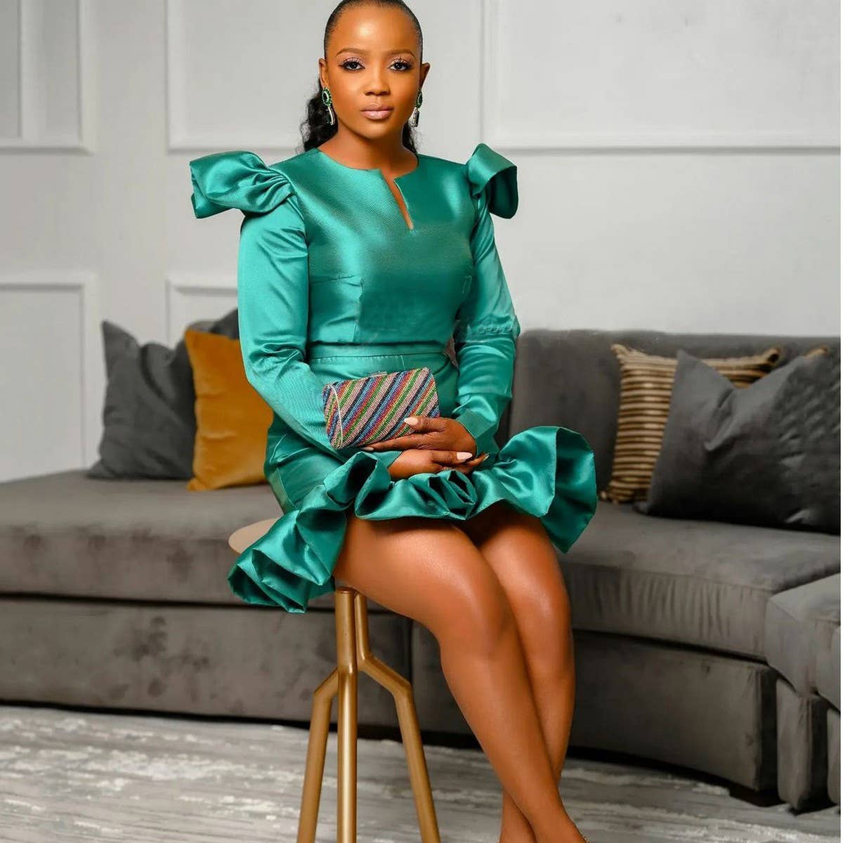 AUTUMN AND WINTER PLUS SIZE RUFFLED HEM HIP DRESS_CWDSD6166