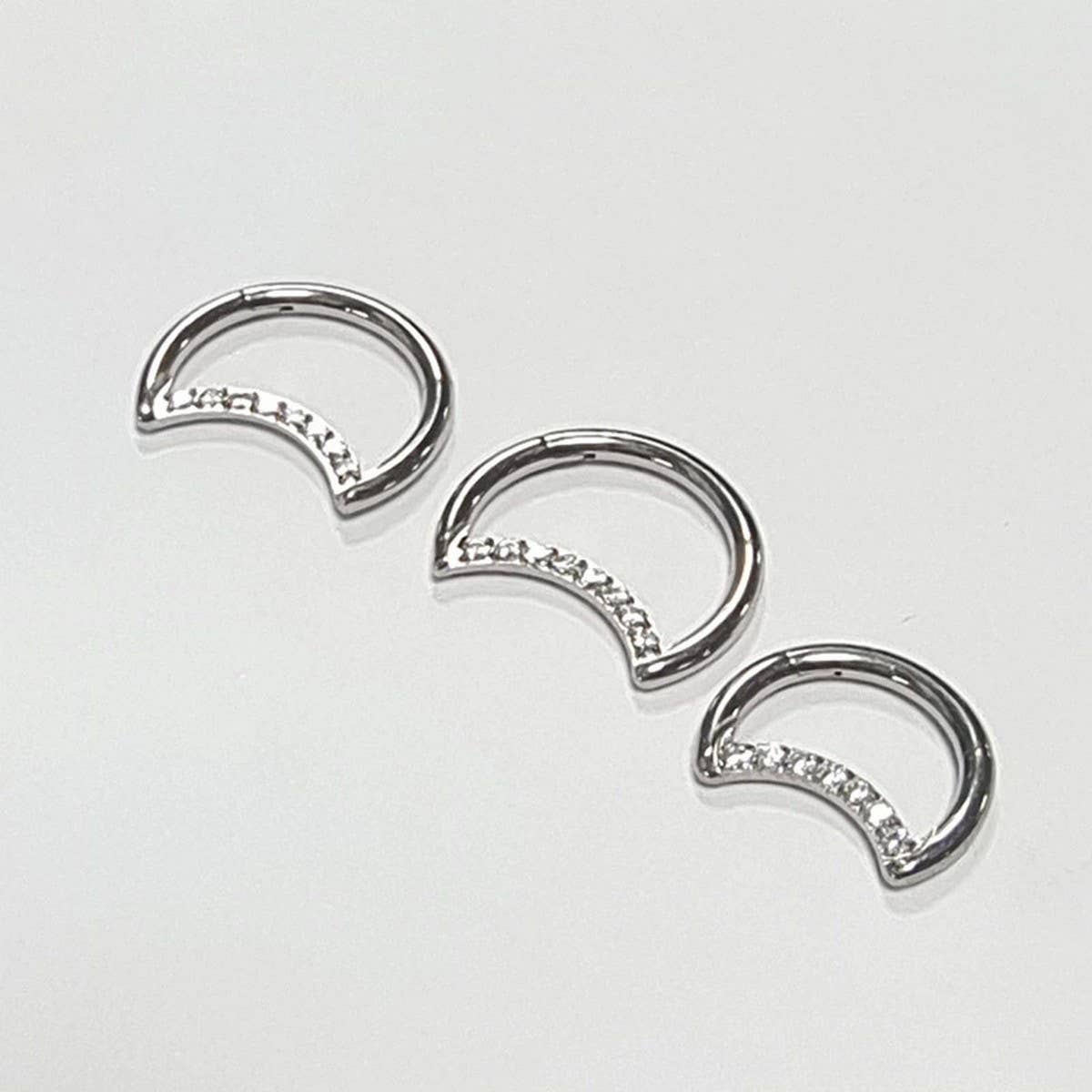FULL RHINESTONE PUNK NOSE RING IN STAINLESS STEEL_CWMM9539