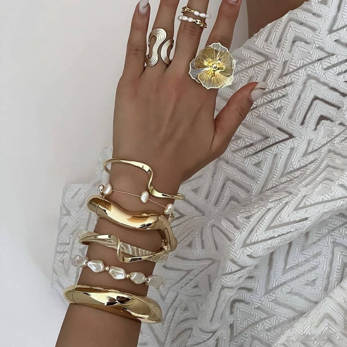 NEW FASHION TREND PERSONALIZED ALLOY BRACELET_CWMM3121