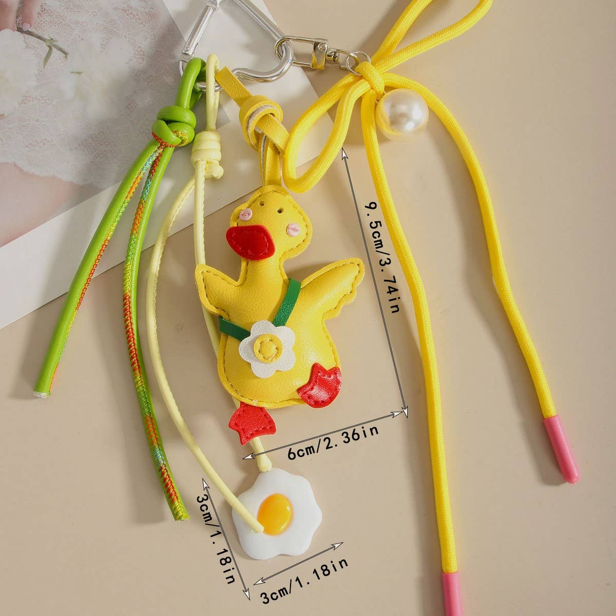 CUTE YELLOW DUCK STRAWBERRY KEYCHAIN BAG CHARM_CWMM7875