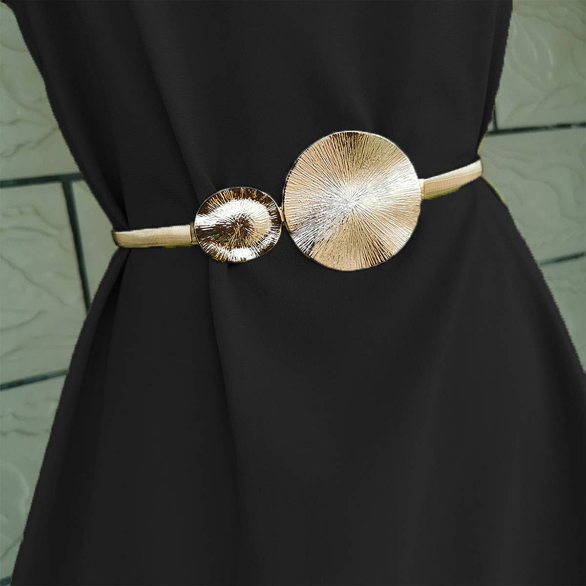 TEXTURED METAL ROUND BUCKLE BELT_CWABE0110