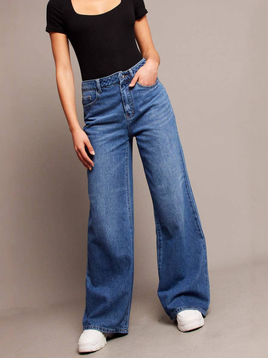 Stylish Retro High-Waisted Wide-Leg Jeans
