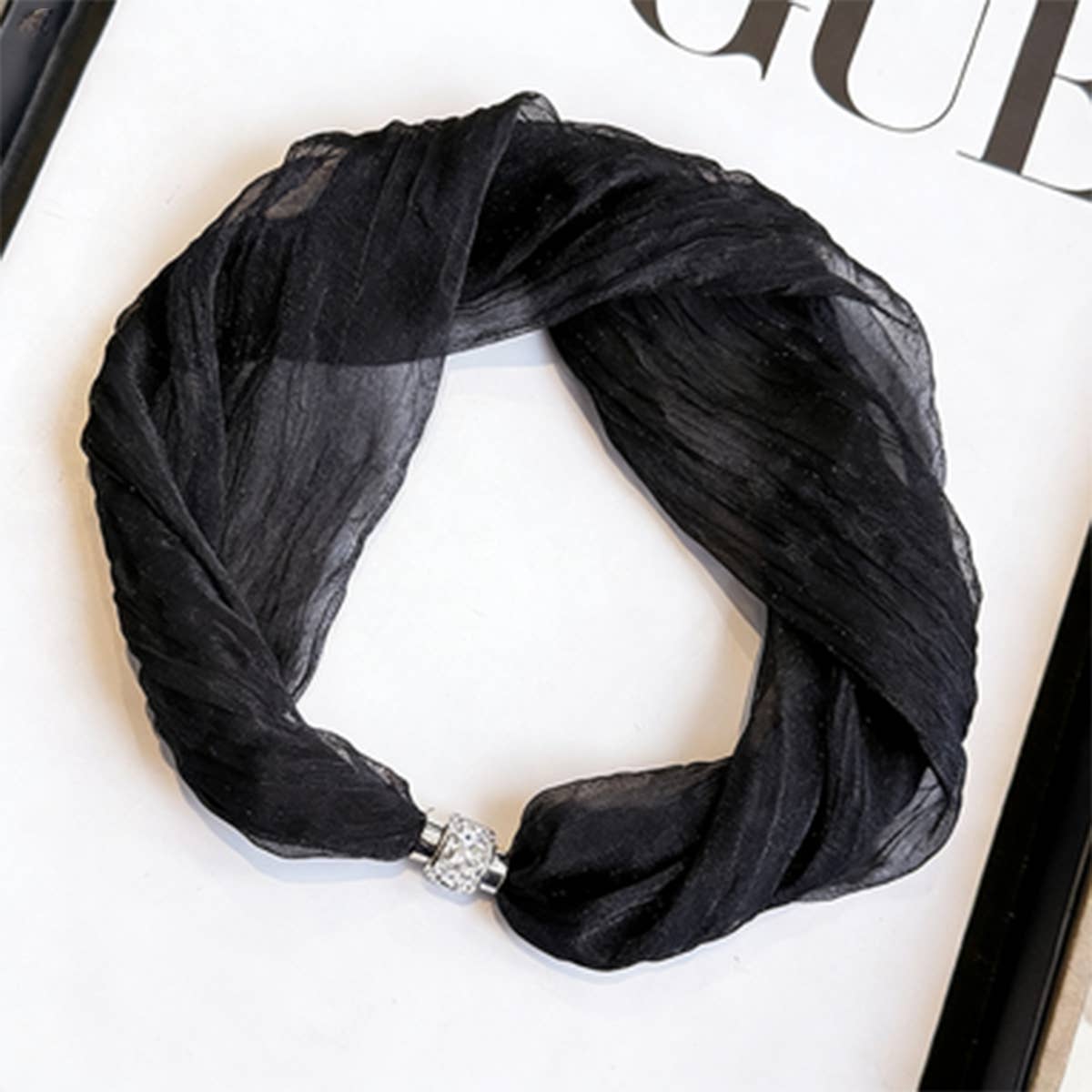 White Pearl Magnetic Skinny Silk Scarf_Cwasc03936