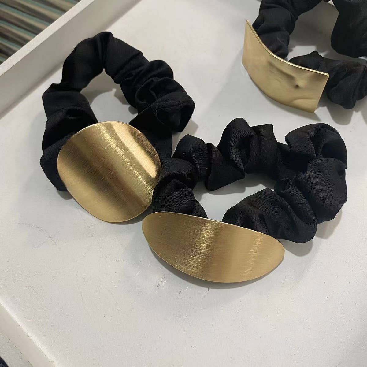 SIMPLE AND ELEGANT RUBBER HAIR SCRUNCHIES_CWAHA2667