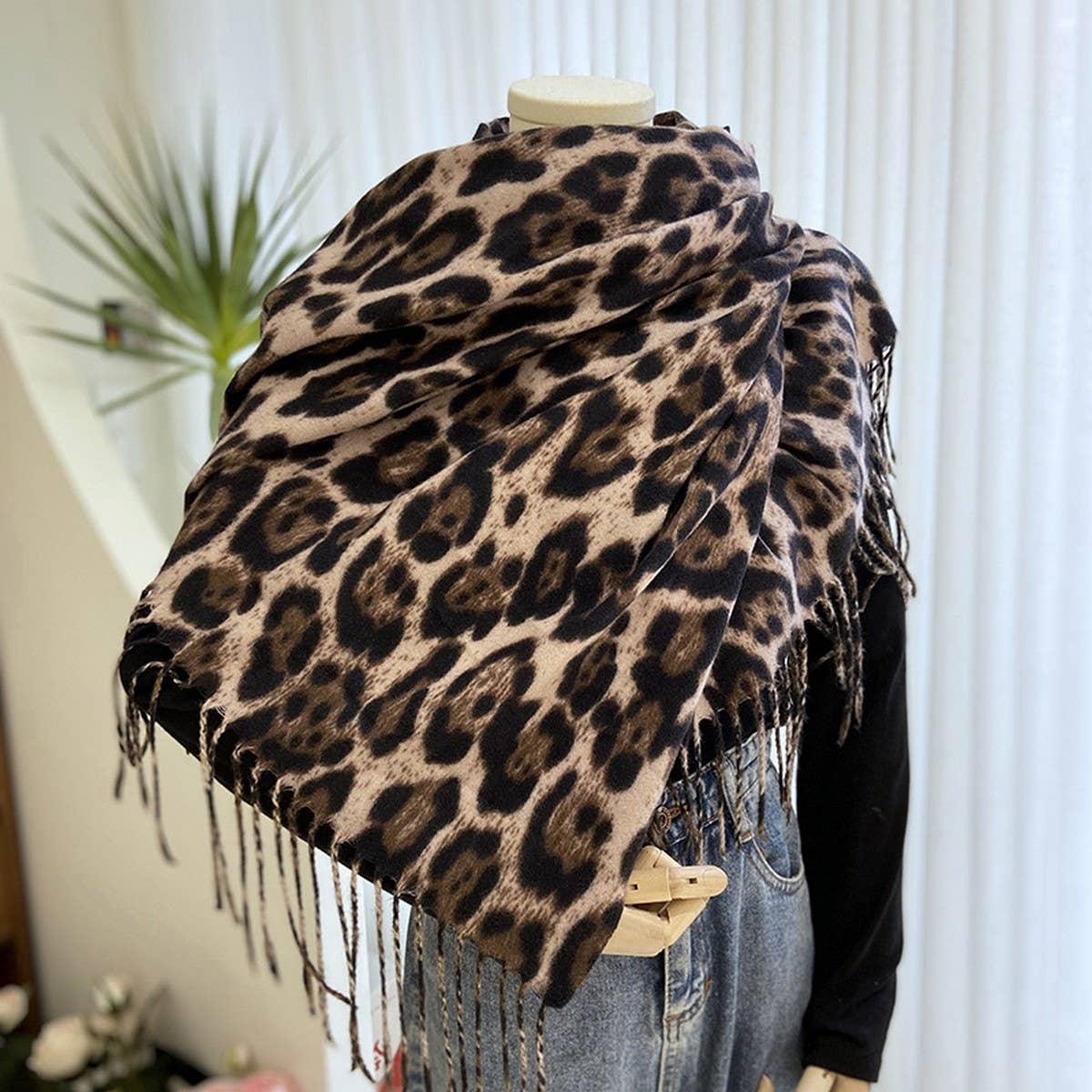LEOPARD PRINT SCARF THICK TASSEL WINTER WRAP_CWASC1452