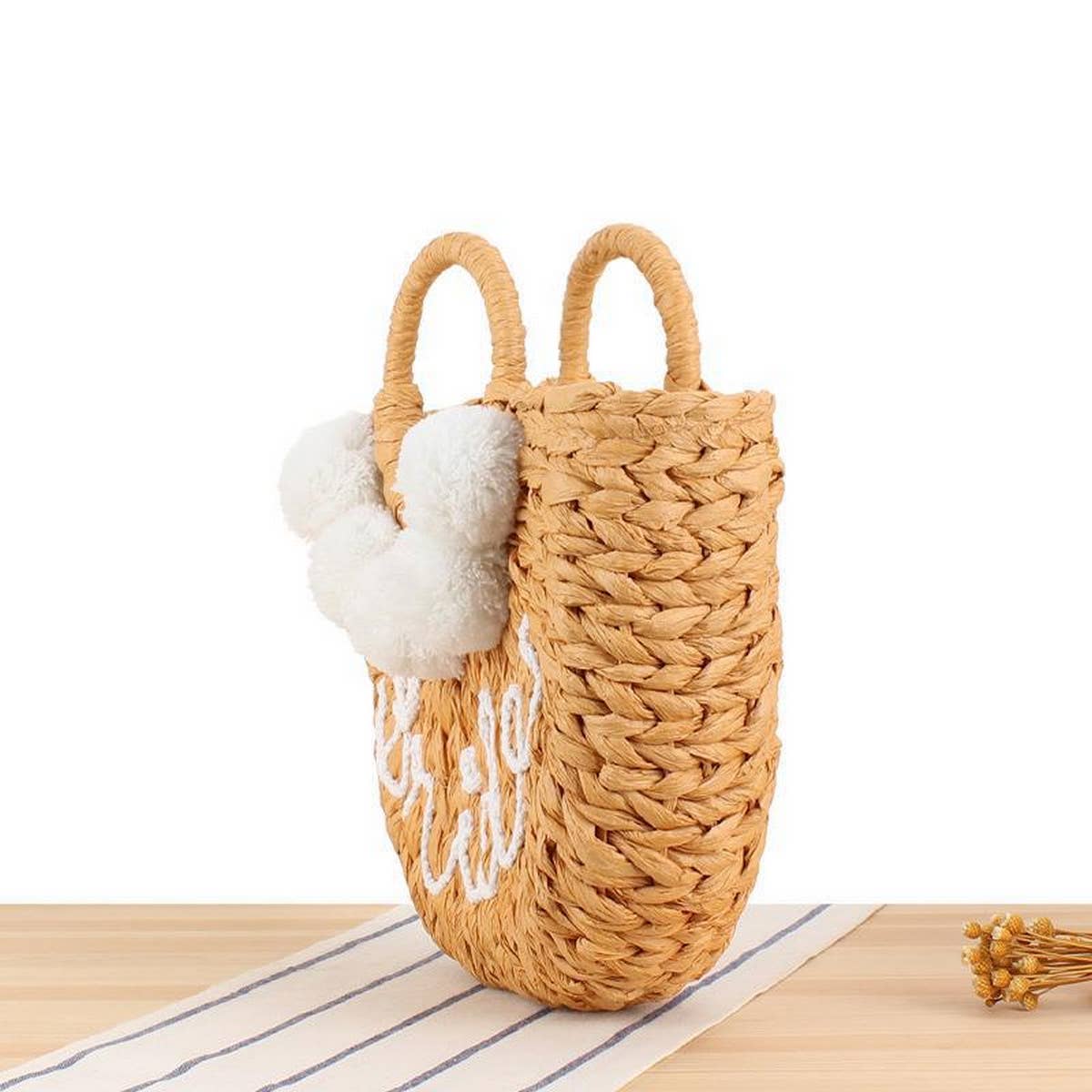 CUTE FUR BALL PORTABLE STRAW BAG_CWAB2101