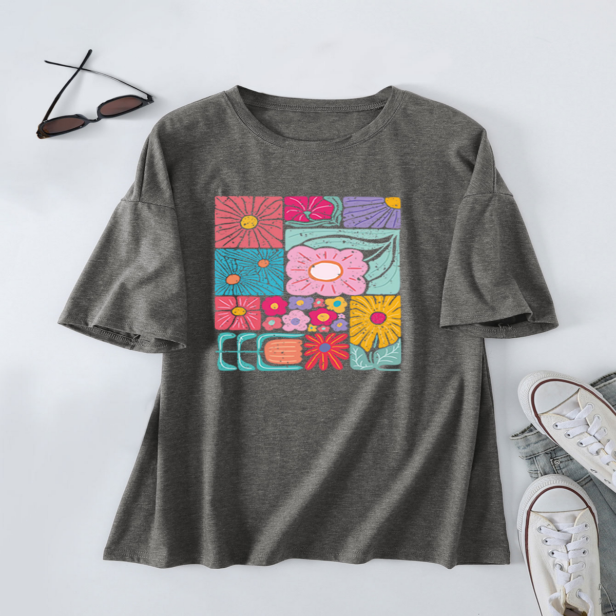 Womens Loose Fit Tee With Colorful Flowers_Cwtts1466