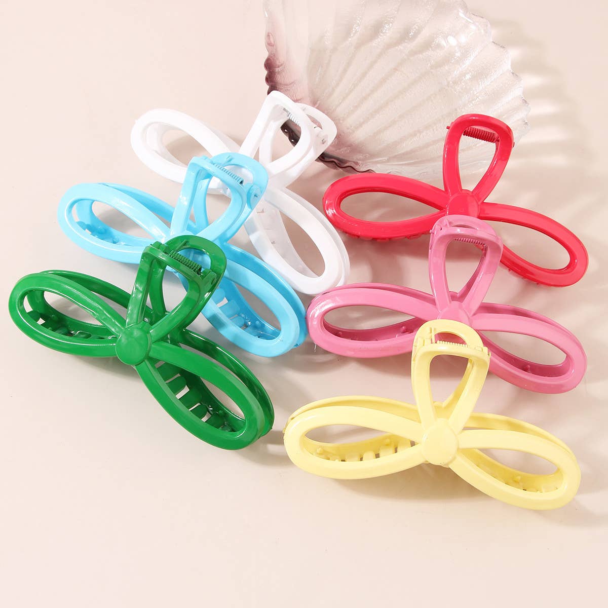5 12 GLOSSY RESIN BOW HAIR CLAW CLIPS FOR WOMEN_CWAHA0486