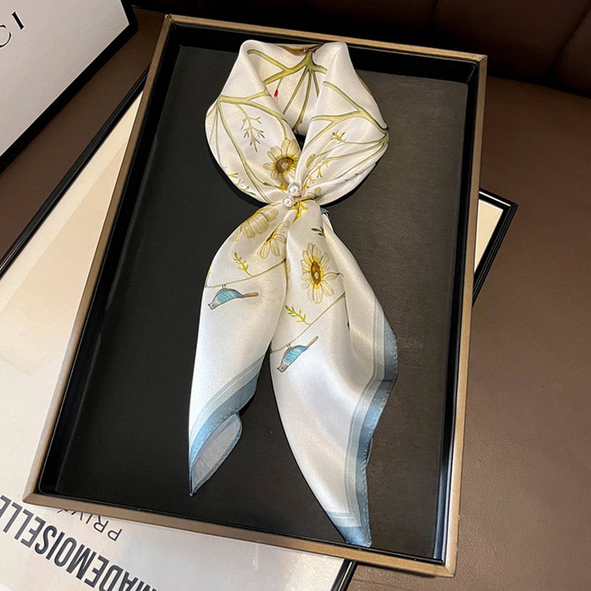 SIMPLE FLORAL SILK SCARF 100 MULBERRY SILK_CWASC0552