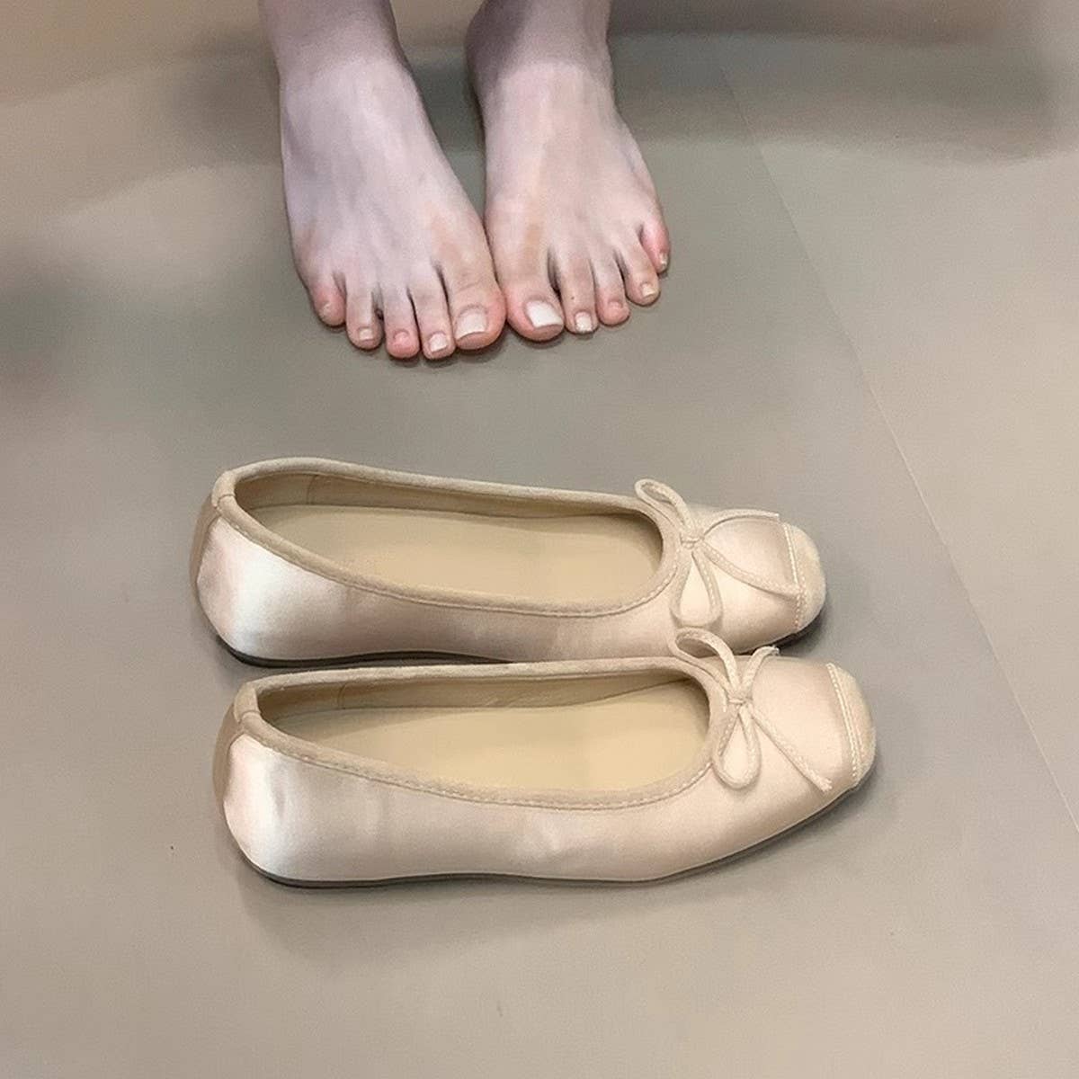 BALLET MARY JANES WITH HIDDEN WEDGE BOW_CWSHF0152