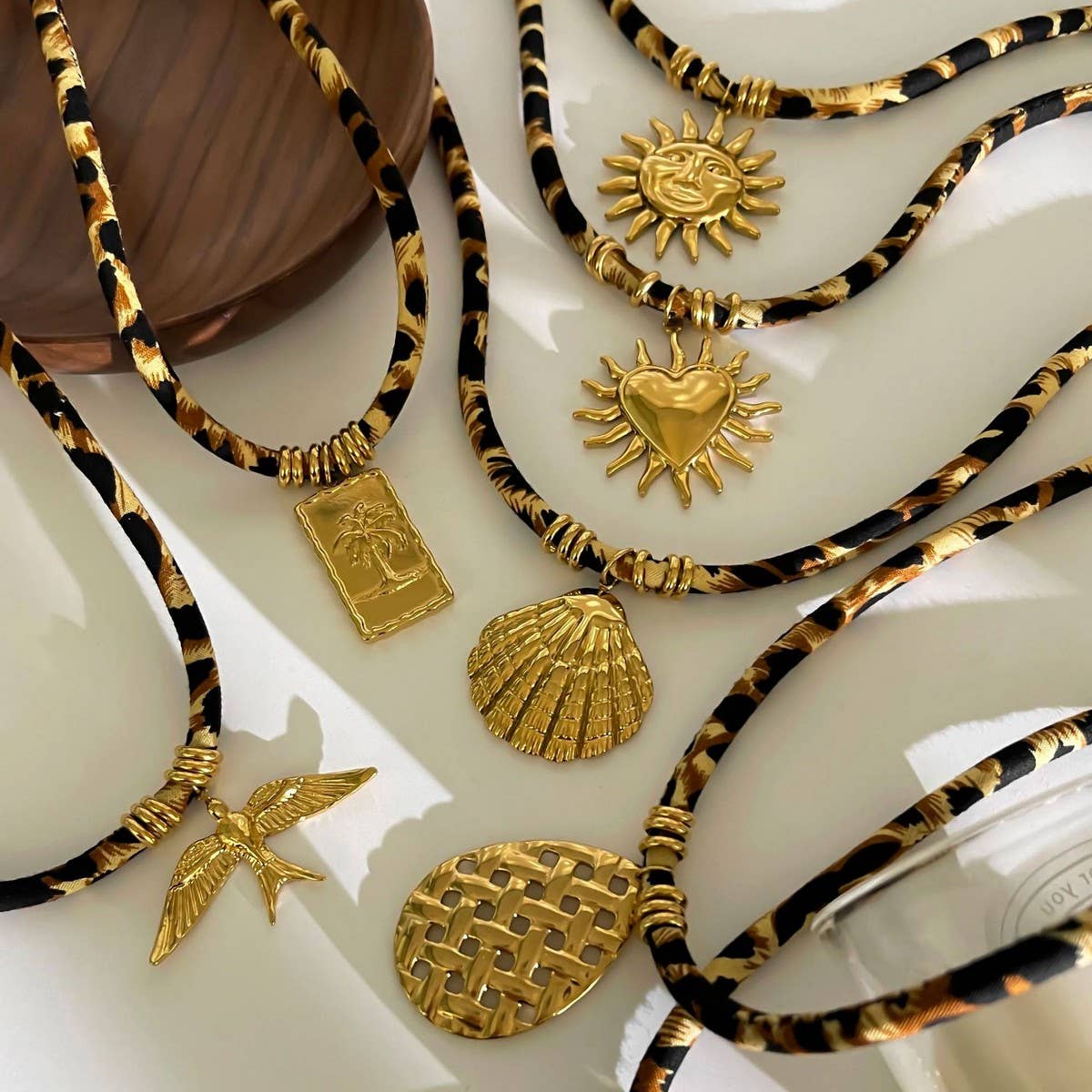 LEOPARD VELVET CORD NECKLACE BOLD FALL STATEMENT_CWMM6954