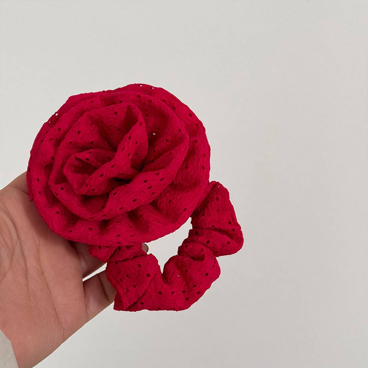 GENTLE AND WHITENING RED ROSE HAIRBAND_CWAHA4675